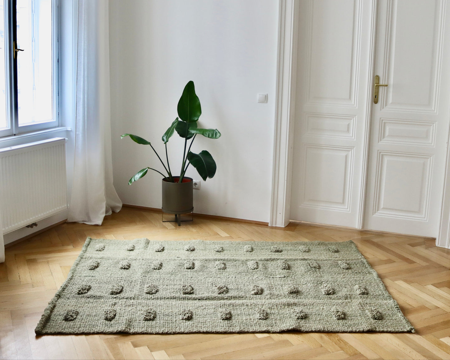 POMPONES wool rug (high density)
