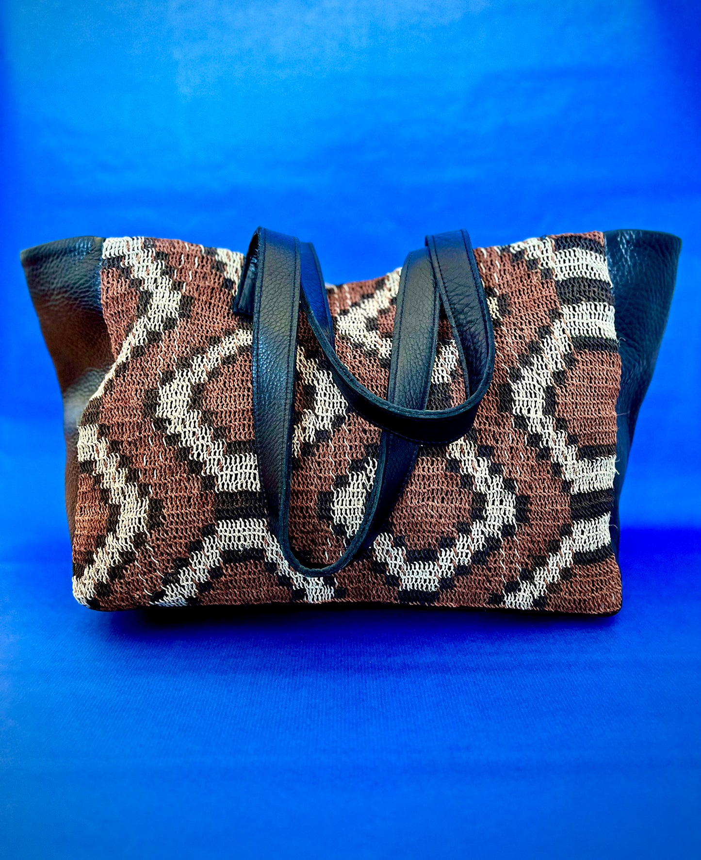 Handmade Leather Bag with Chaguar No. 1