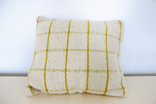 Handwoven decorative cushion "Scottish Mostaza"