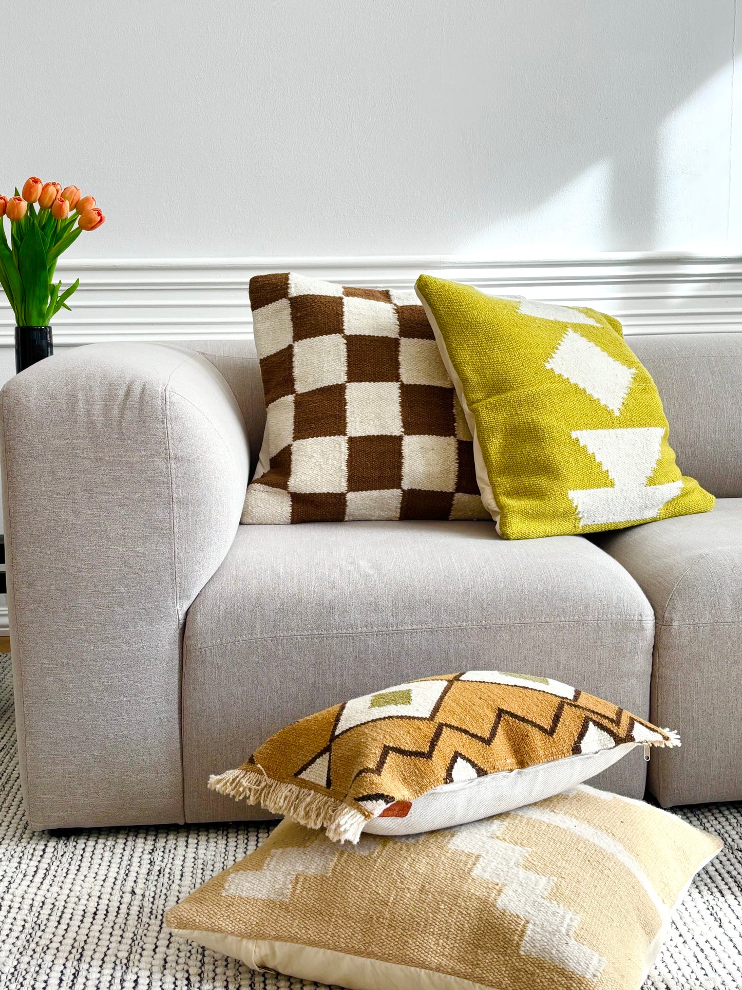 Small handwoven decorative cushion "Pistacho"