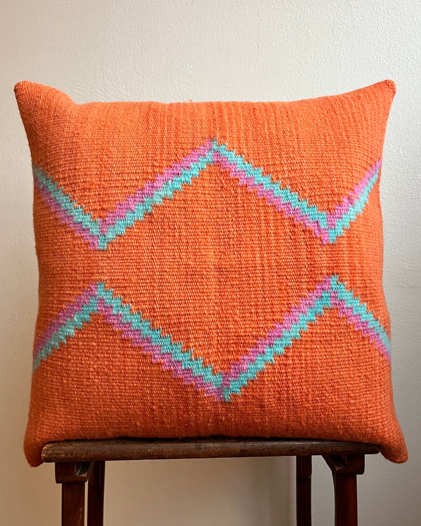 Handwoven wool cushion cover SERPIENTE NARANJA
