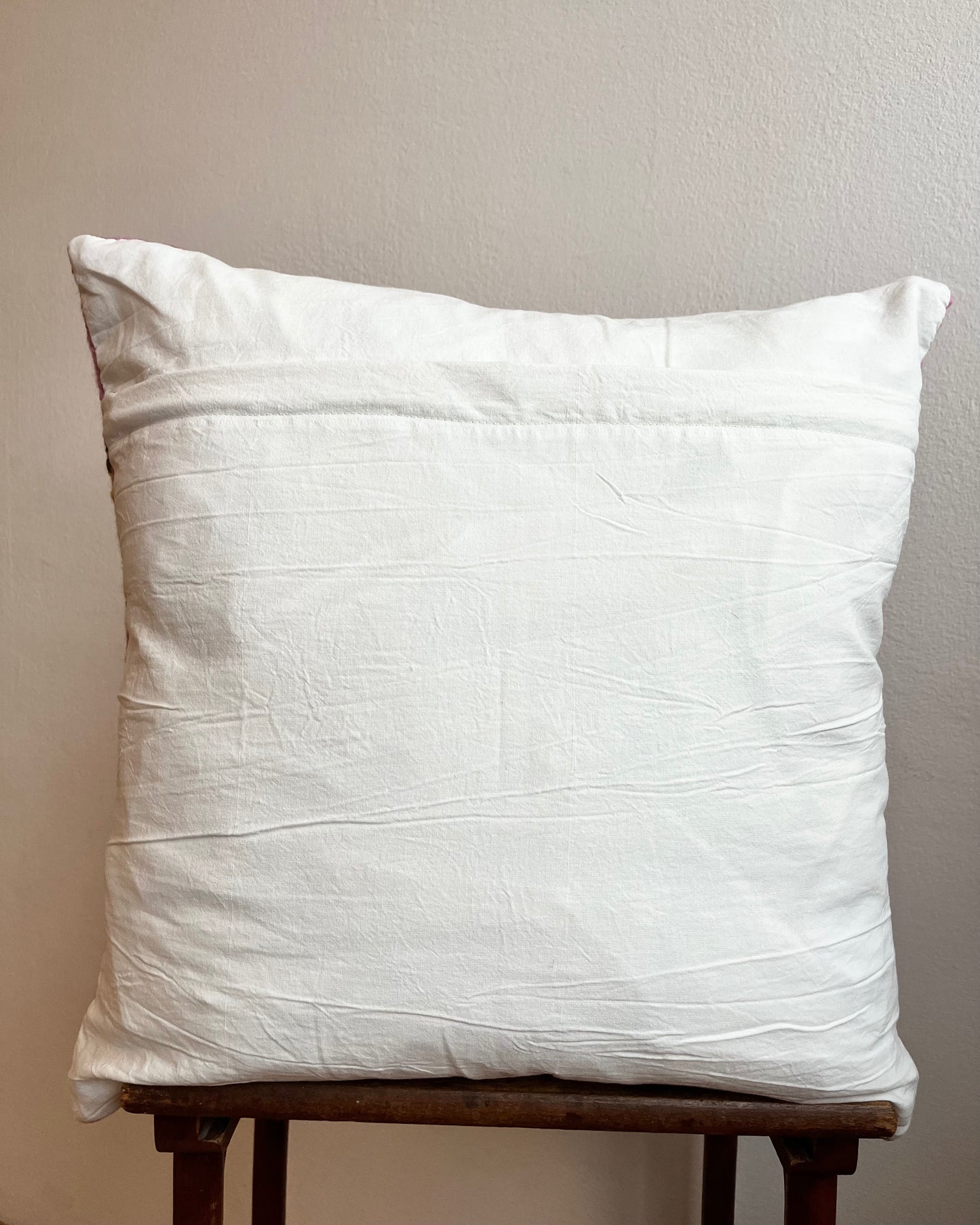 Handwoven wool cushion cover SERPIENTE ROSA