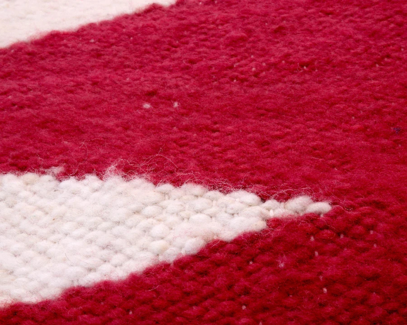 TRIÁNGULOS wool rug (high pile)
