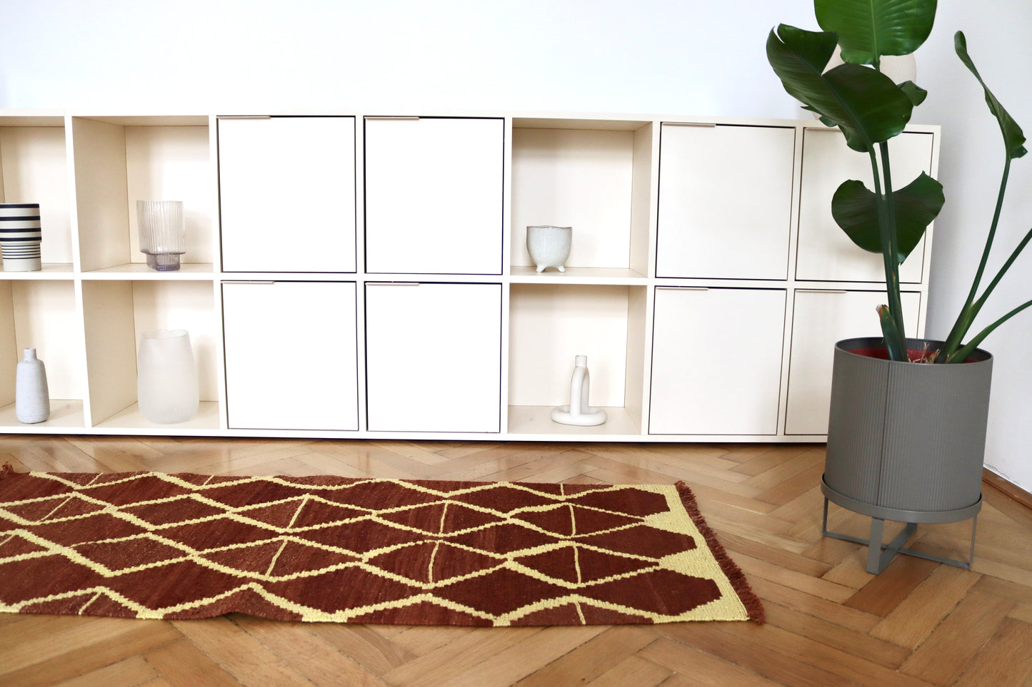 SUELO (unique) 150x60