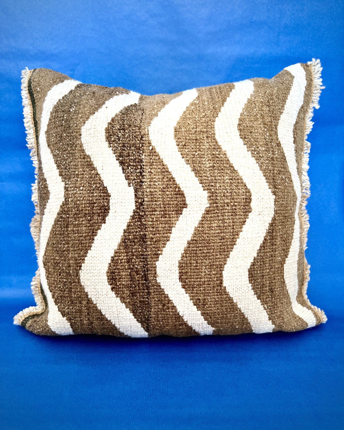 Handwoven Wool Cushion from the Qomle'ec (unique)
