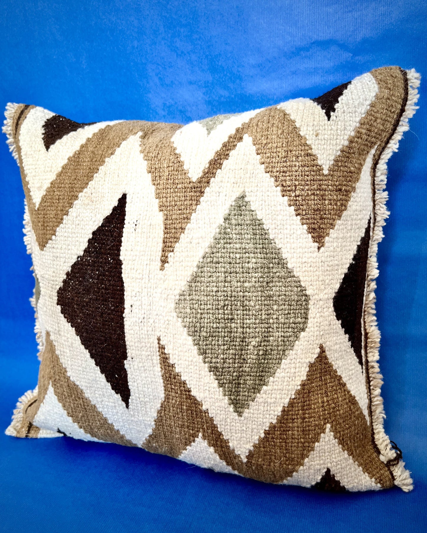 Handwoven Wool Cushion from the Qomle'ec (unique)