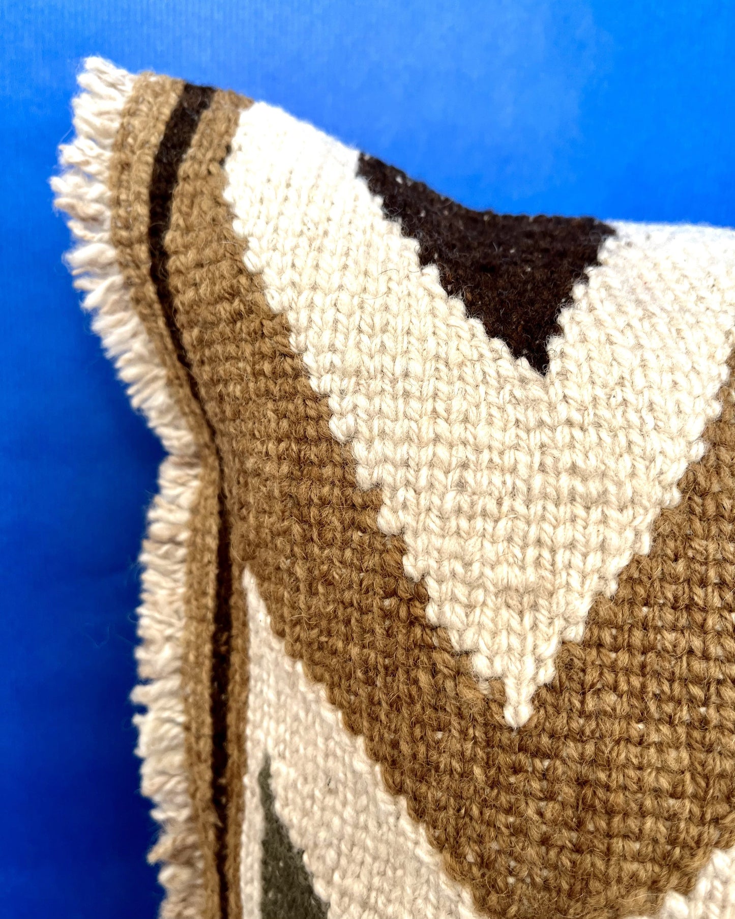 Handwoven Wool Cushion from the Qomle'ec (unique)