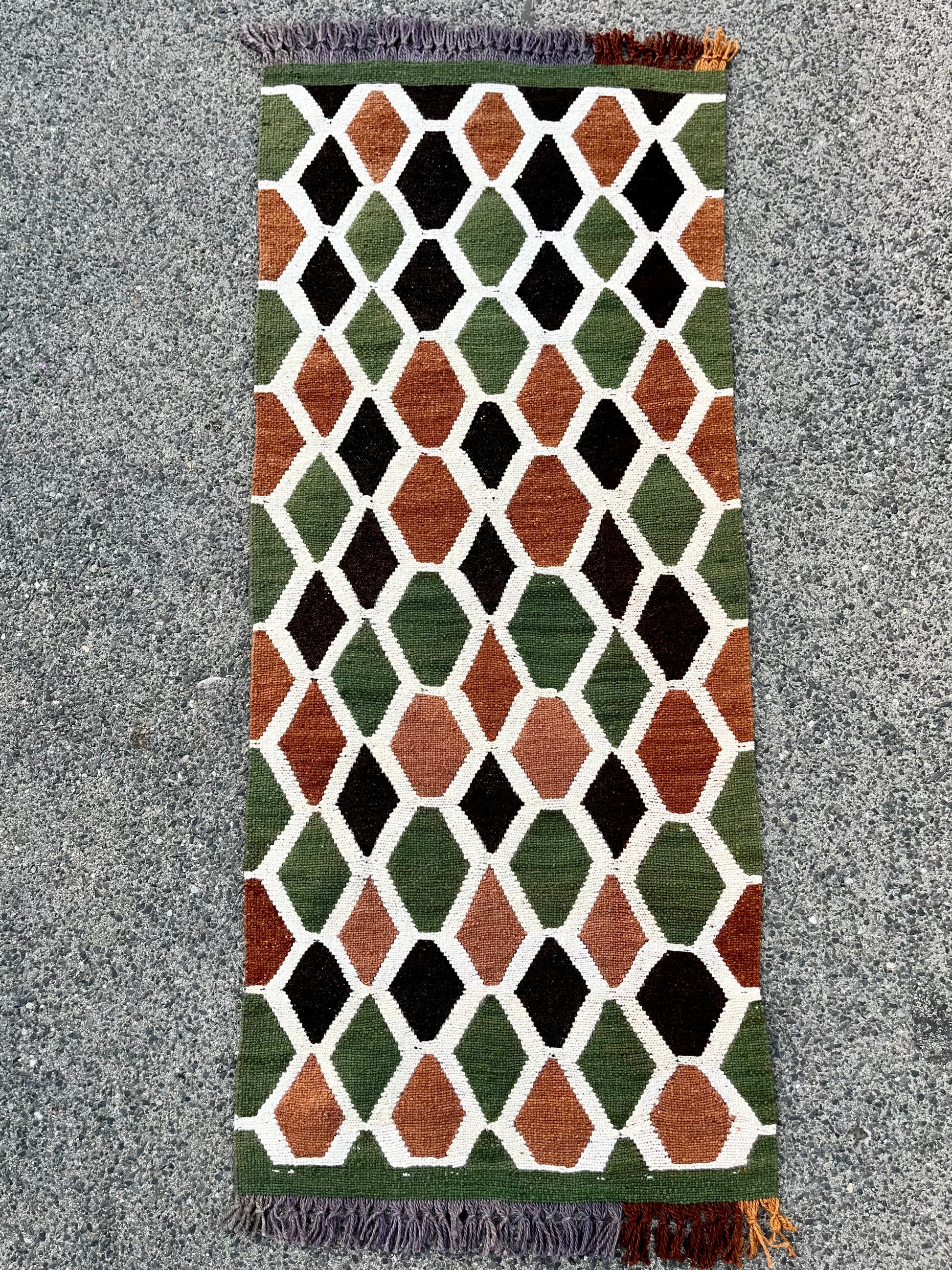 PATIO handwoven wool rug made from 100% virgin wool, dyed with plants, sustainable and fair, 150x60 cm, made from indigenous women artisans in Argentina
