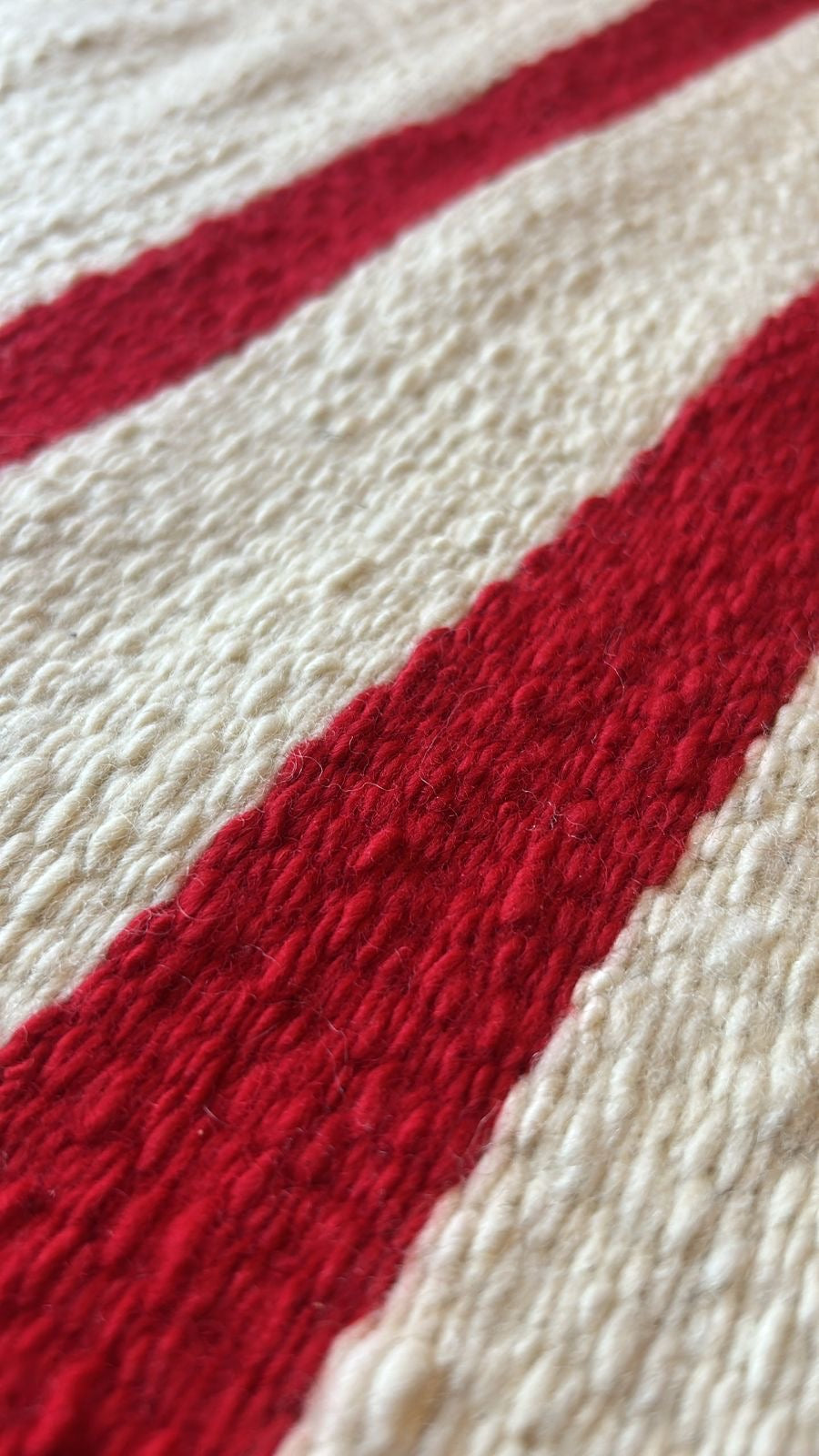 RAYAS wool rug (lower profile)