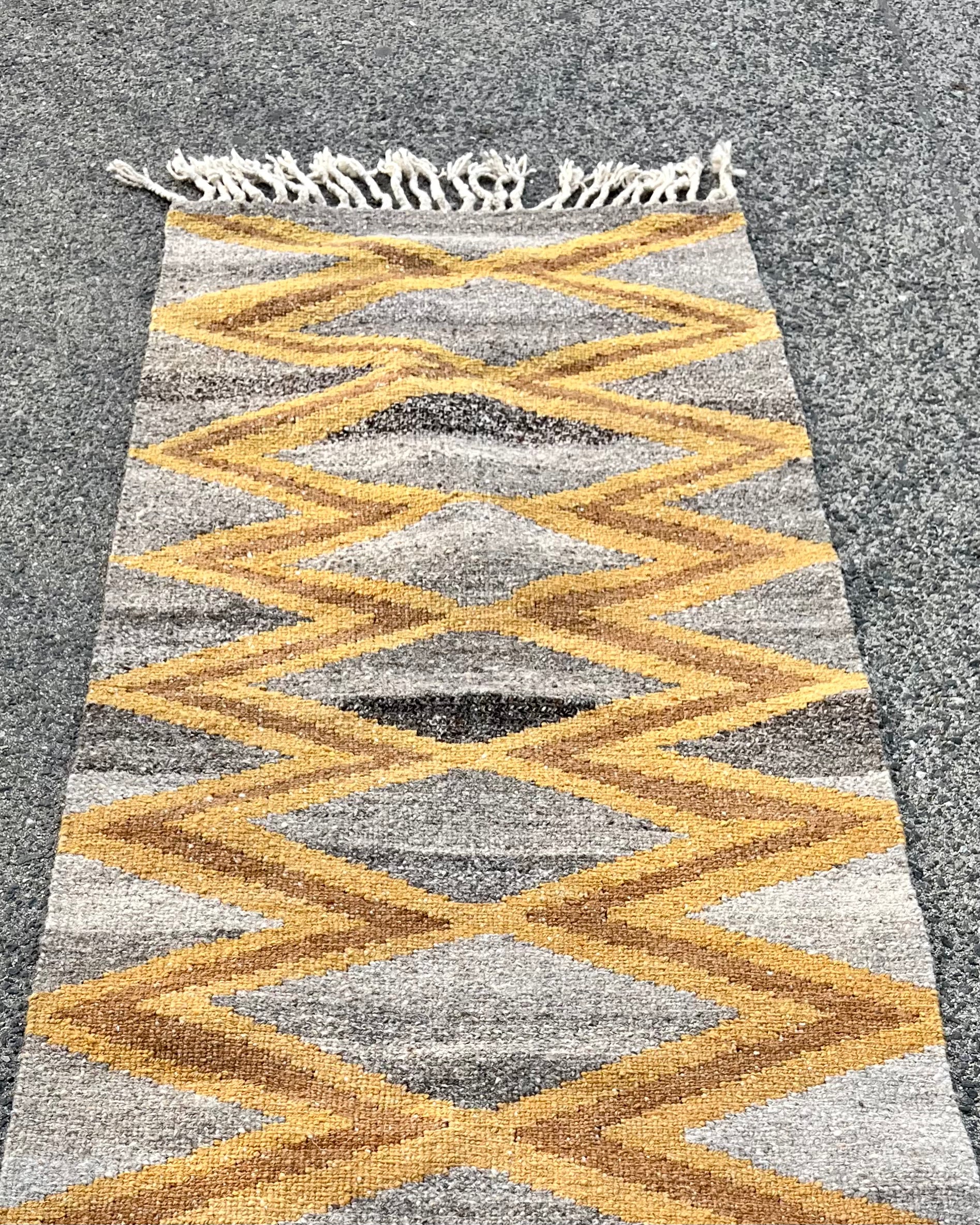 SERPIENTE handwoven wool rug made from 100% virgin wool, dyed with plants, sustainable and fair, 150x60 cm, made from indigenous women artisans in Argentina