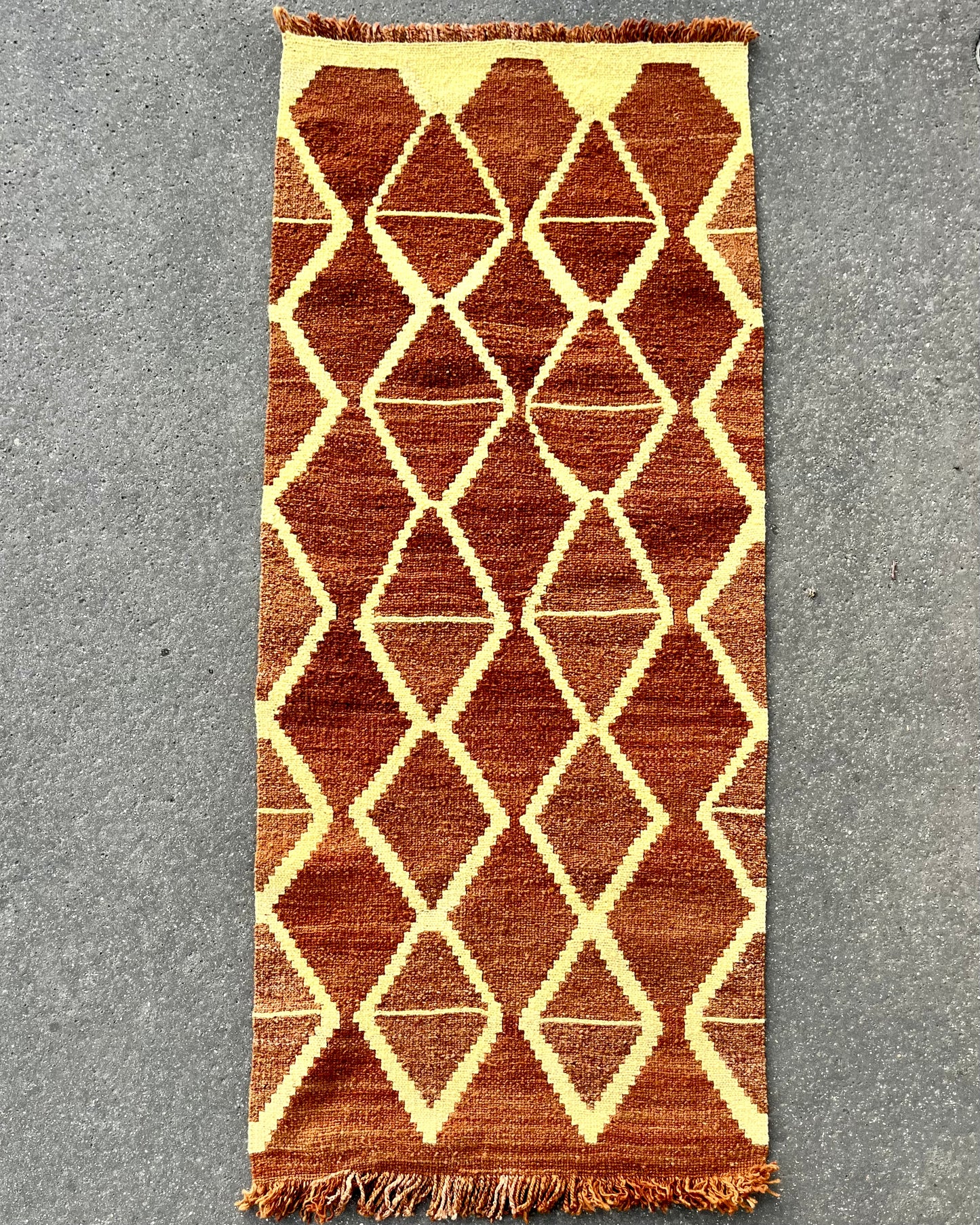 SUELO handwoven wool rug made from 100% virgin wool, dyed with plants, sustainable and fair, 150x60 cm