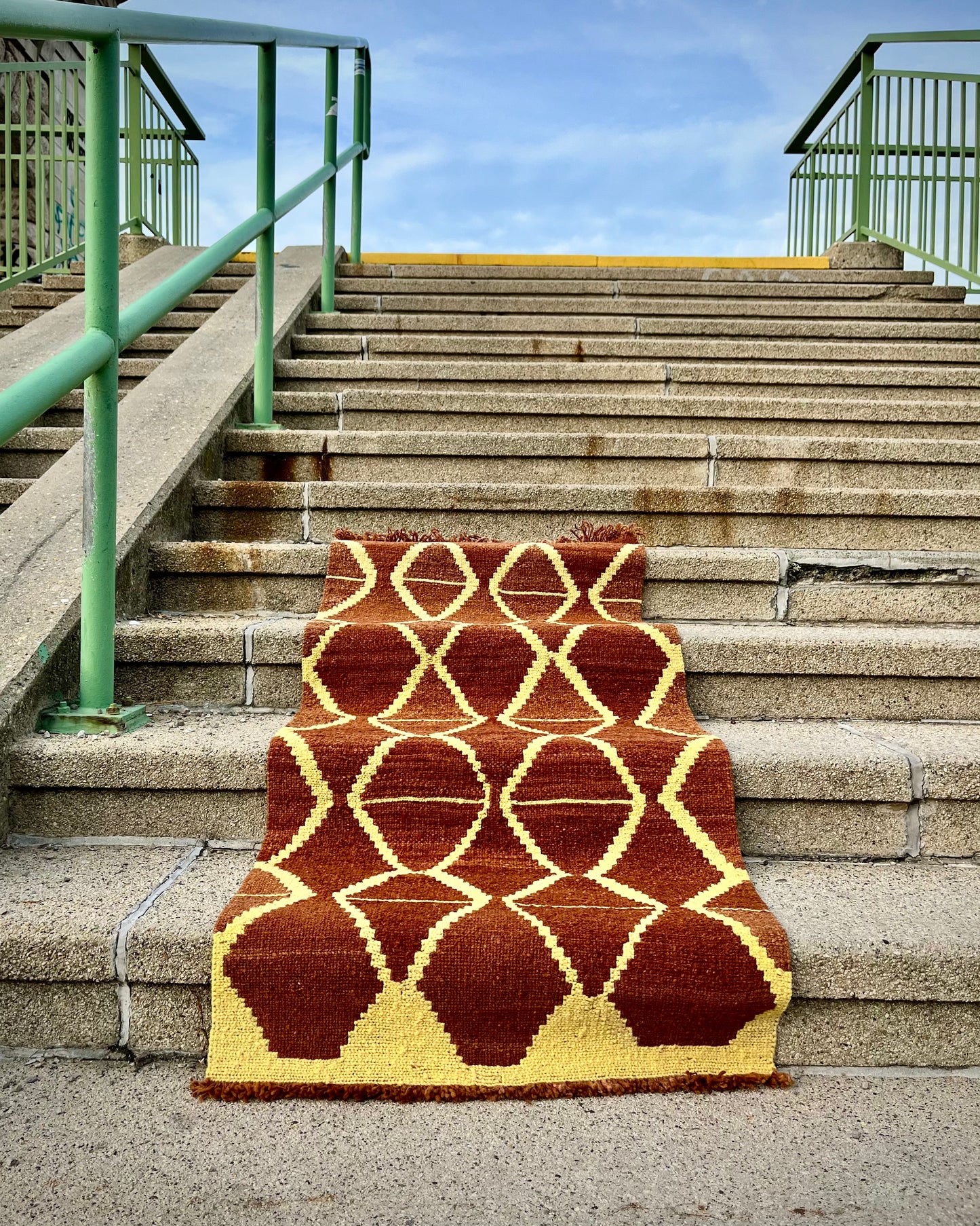 SUELO handwoven wool rug made from 100% virgin wool, dyed with plants, sustainable and fair, 150x60 cm