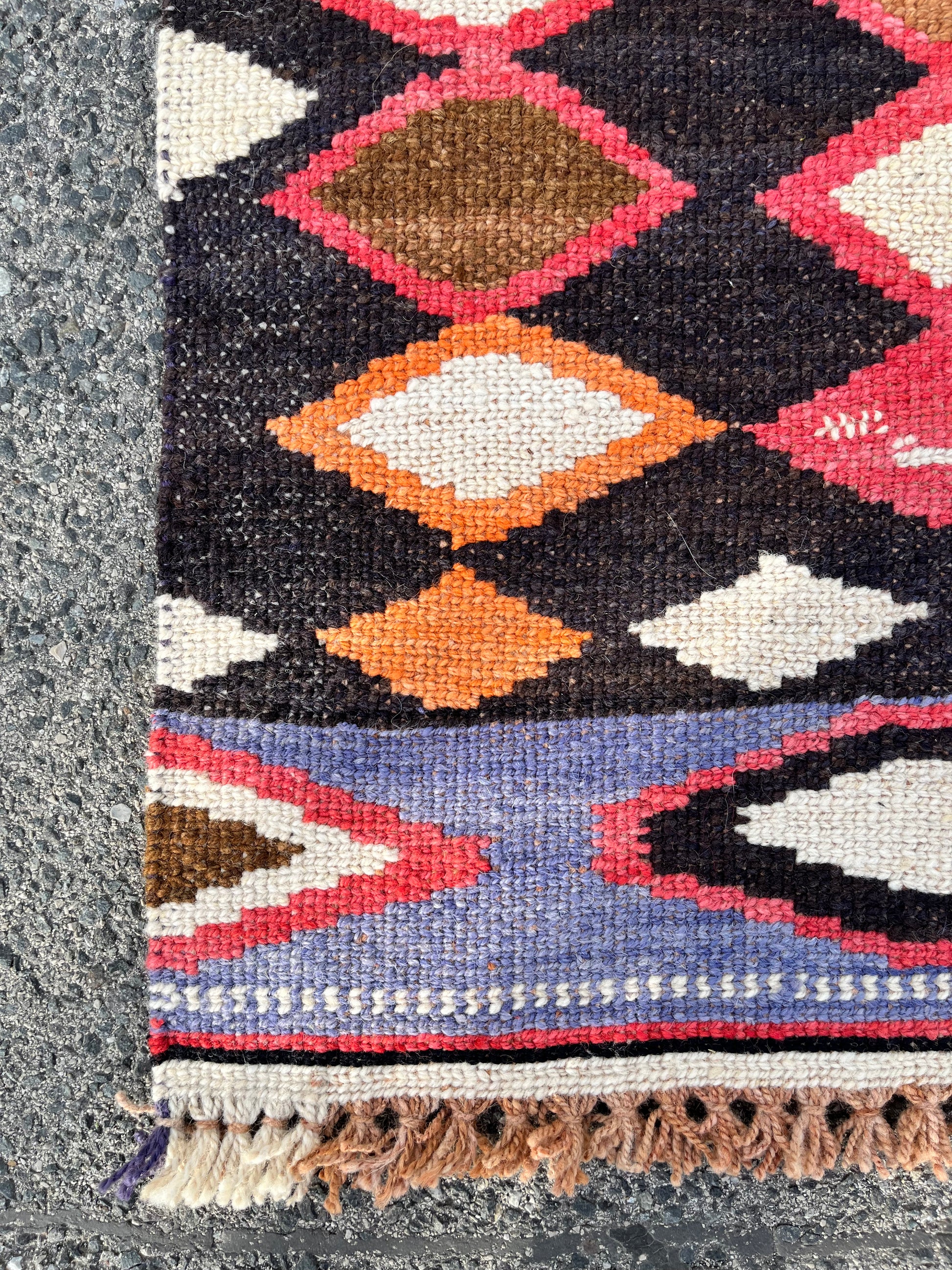 SUEÑO handwoven wool rug made from 100% virgin wool, dyed with plants, sustainable and fair, 120x60 cm, made from indigenous women artisans in Argentina